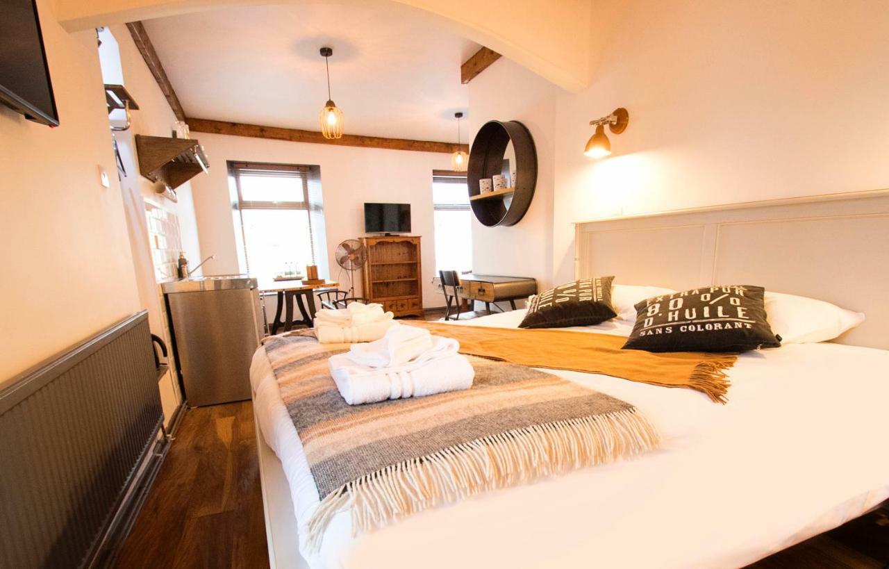 Bed and Breakfast Nik The Greek Burry Port Zewnętrze zdjęcie